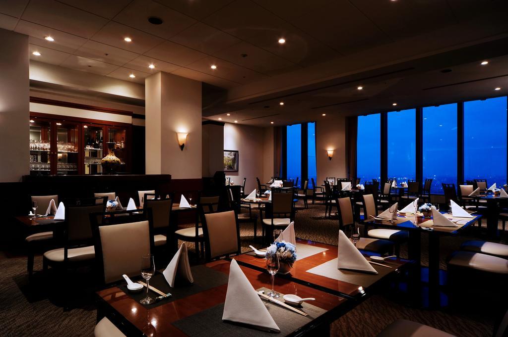 Royal Pines Hotel Urawa Saitama Bagian luar foto