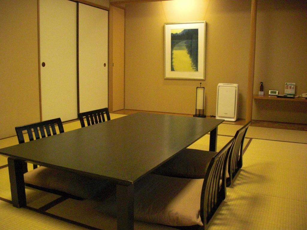 Royal Pines Hotel Urawa Saitama Bagian luar foto
