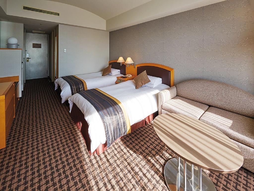 Royal Pines Hotel Urawa Saitama Bagian luar foto