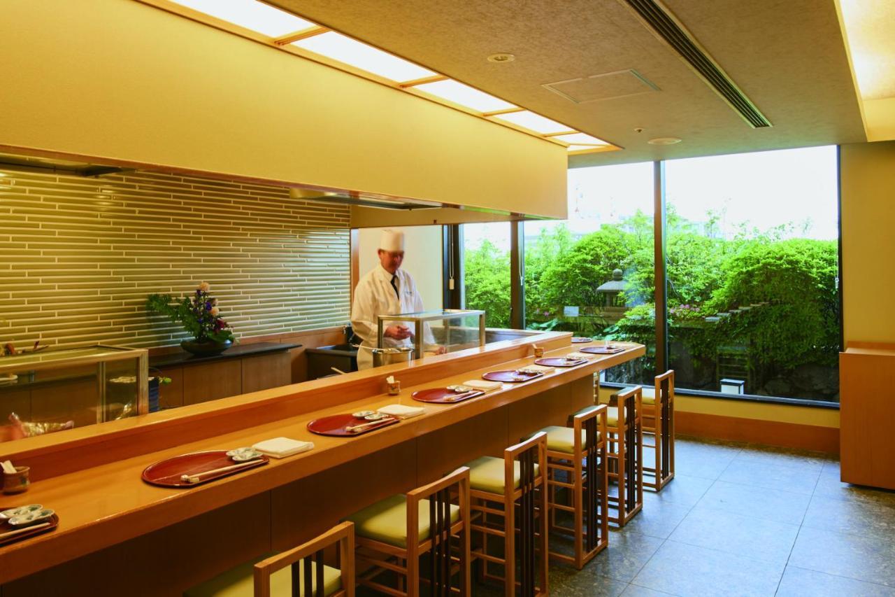 Royal Pines Hotel Urawa Saitama Bagian luar foto