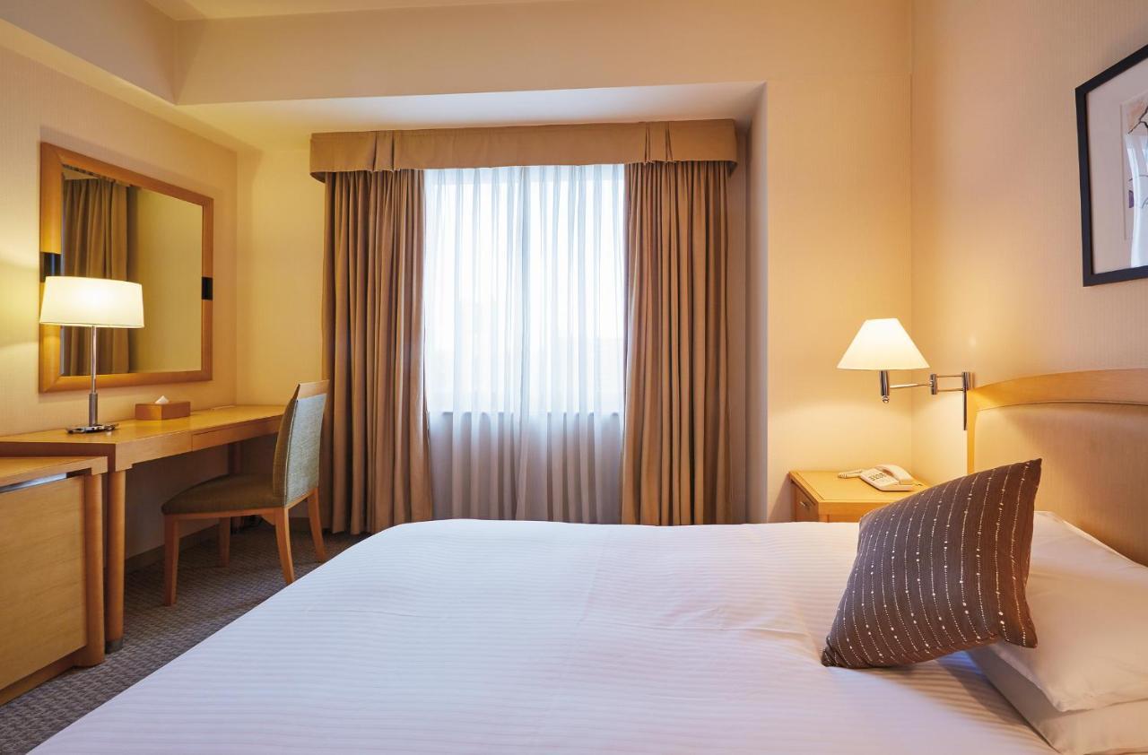 Royal Pines Hotel Urawa Saitama Bagian luar foto